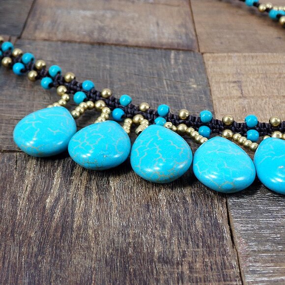Turquoise stone necklace with teardrop shape stones, gold beads, fabric necklace - Picture 9 of 10